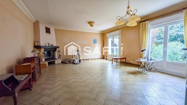 PROCHE TOUS COMMERCES ET SERVICES / SECTEUR RECHERCHE