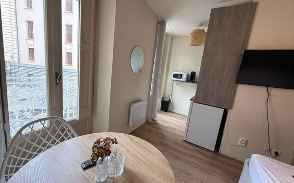 Appartement à louer    1 pièce • 16 m2 Castres