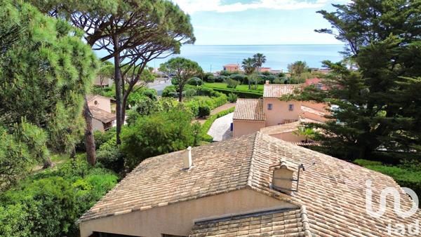 Maison à vendre 4 pièces 142 m² Sainte-Maxime
