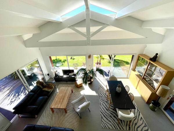 Superbe Villa Cestas 5 pièce(s) 252 m2 + garages + piscine