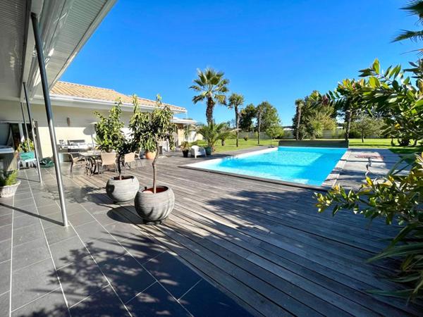 Superbe Villa Cestas 5 pièce(s) 252 m2 + garages + piscine
