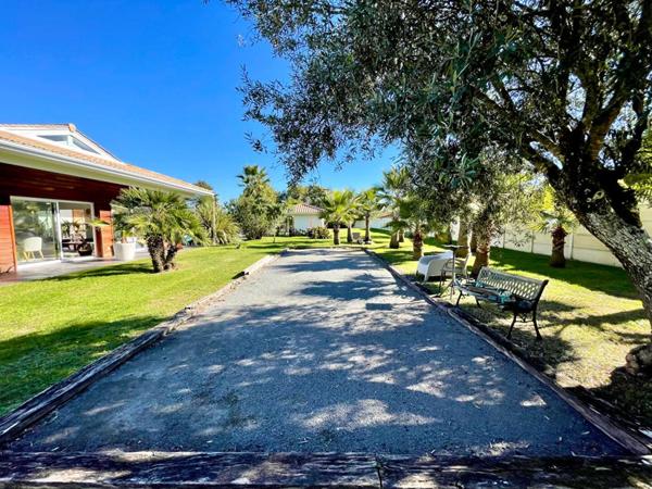 Superbe Villa Cestas 5 pièce(s) 252 m2 + garages + piscine