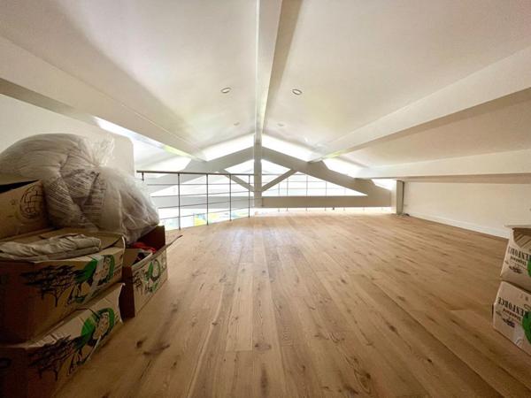 Superbe Villa Cestas 5 pièce(s) 252 m2 + garages + piscine