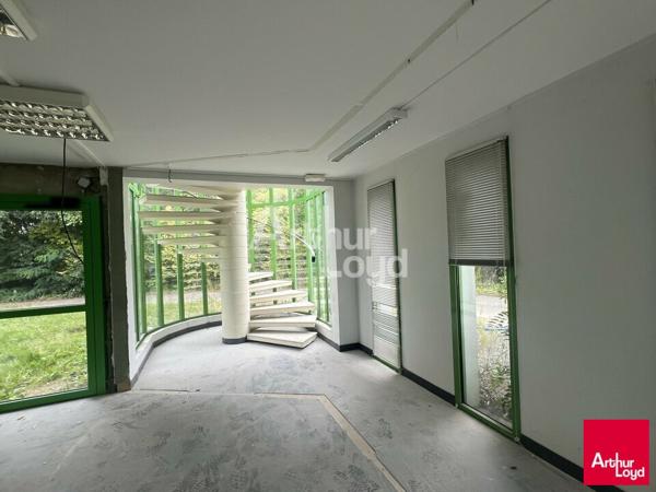 PACE - BUREAUX A LOUER - 330 M² DIVISIBLES