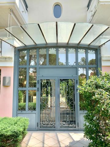 SAINT AYGULF - GRAND PARC DERNIER ETAGE - VUE MER