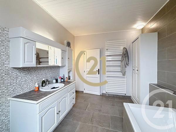Maison à vendre  7 pièces - 190 m 2   ST CLEMENT  - 89