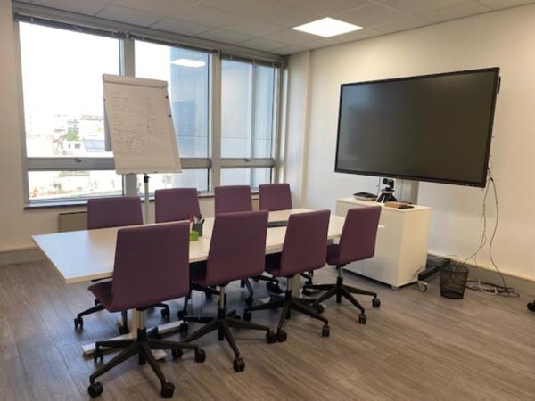 Bureaux à louer lumineux à Colombes proche La Défense et ERP possible