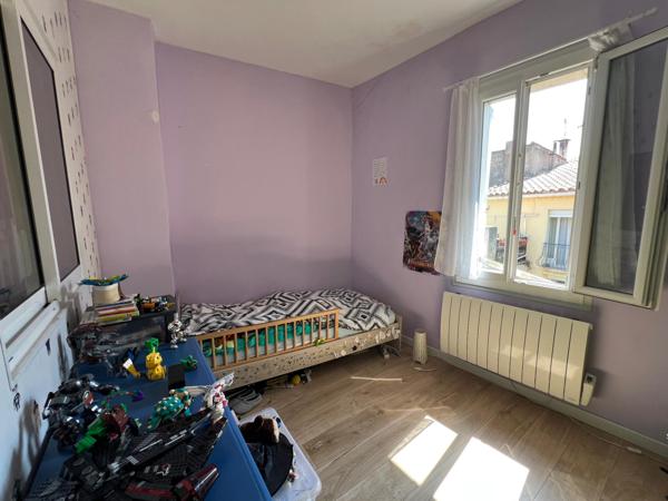 Maison de ville avec studio indépendant possible, garage, 3 chambres