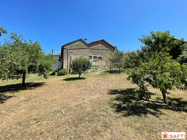 Local commercial de 250 m2 au cœur de Montbazens