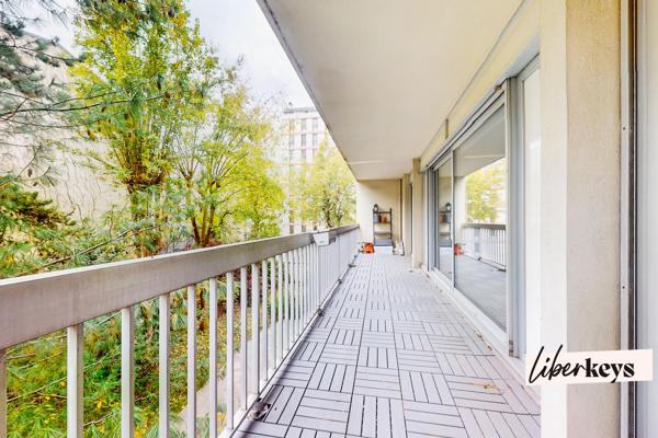 Paris 10e – Canal Saint-Martin – 3/4P 77 m² – Balcon plein sud – Parking et cave