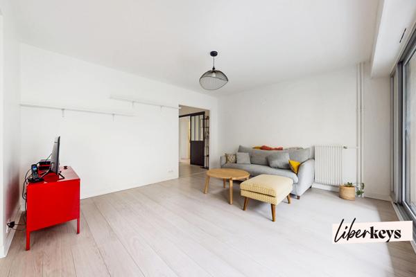 Paris 10e – Canal Saint-Martin – 3/4P 77 m² – Balcon plein sud – Parking et cave