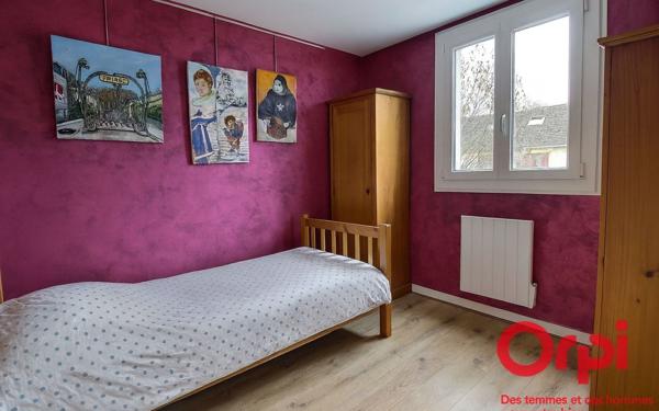 Maison à vendre    5 pièces •  Montigny-le-Bretonneux