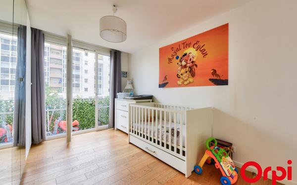 Appartement à vendre    4 pièces • 95,10 m2 Paris 16