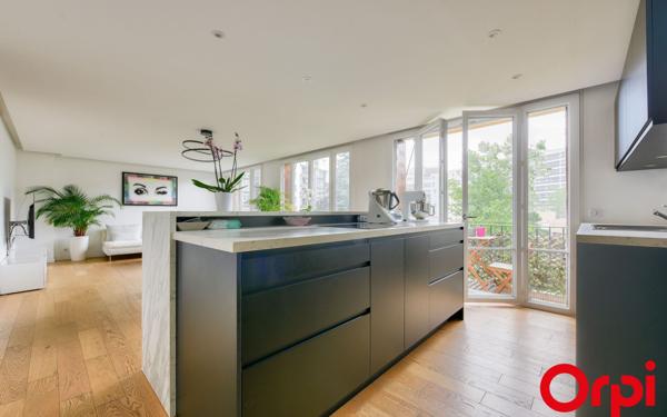 Appartement à vendre    4 pièces • 95,10 m2 Paris 16