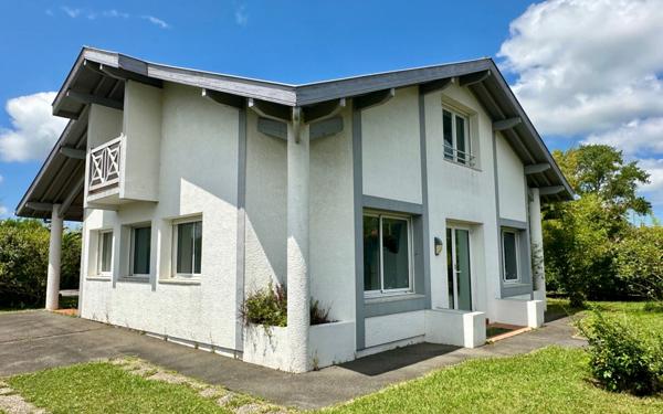 Maison à vendre    4 pièces •  Saint-Jean-de-Marsacq