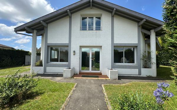 Maison à vendre    4 pièces •  Saint-Jean-de-Marsacq