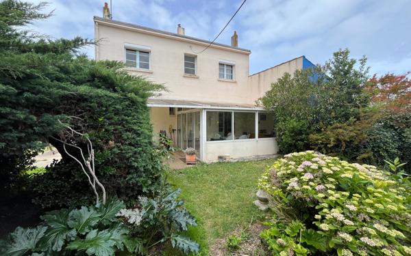 Maison à vendre    5 pièces •  La Rochelle