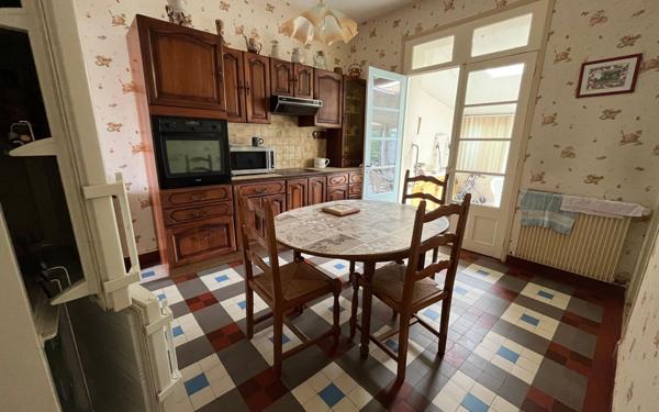 Maison à vendre    5 pièces •  La Rochelle