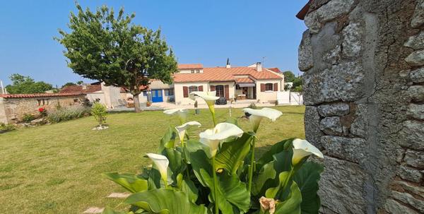 Belle maison    5 pièce(s) 137 m2 et terrain plat de 1700 m2