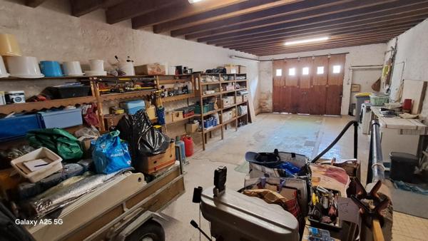 Belle maison    5 pièce(s) 137 m2 et terrain plat de 1700 m2