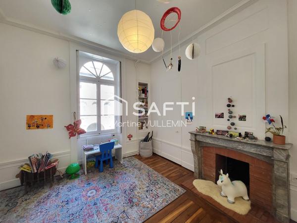 APPARTEMENT D'EXCEPTION DE 214 M² CENTRE VILLE ANCIEN