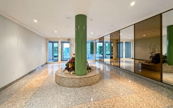 Appartement à vendre    4 pièces • 104 m2 Valence