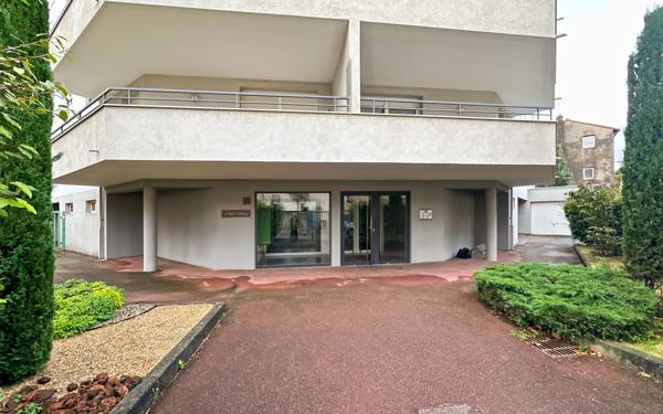 Appartement à vendre    4 pièces • 104 m2 Valence