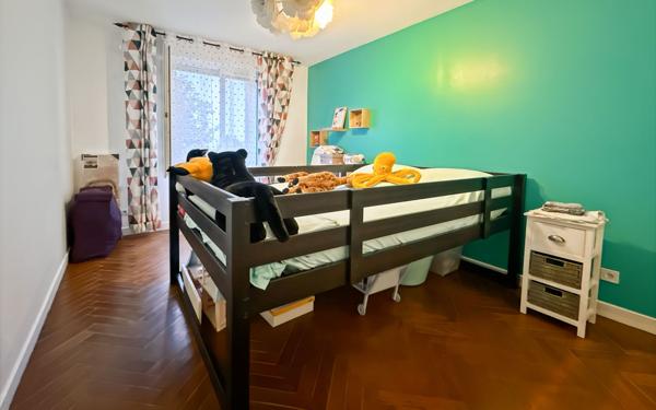 Appartement à vendre    4 pièces • 104 m2 Valence