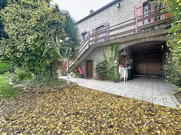 Environnement rural proche des commodités et gare