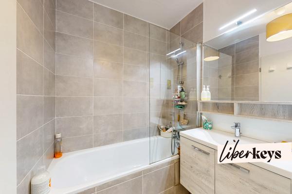 ✨ MAIRIE DE MONTREUIL – SUPERBE 3 PIÈCES • 53 M² • DPE A • BALCON • DOUBLE PARKING
