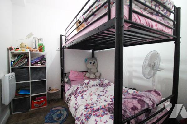 Immeuble à vendre (2 X 40m2 carrez + local commercial de 40m2) dans le 3e à Marseille (Belle de Mai)