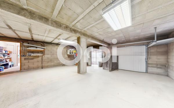 Maison à vendre    4 pièces • 120 m2 Saint-Alban-Auriolles