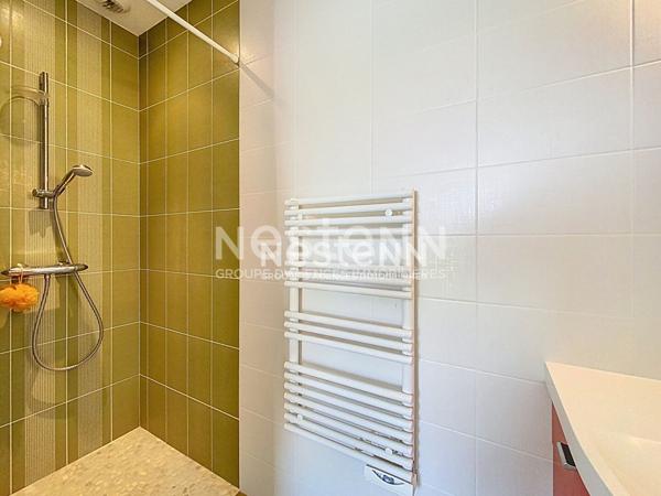 Maison à vendre à L'Aiguillon sur Vie - 5 pièces, 3 chambres, très bon état