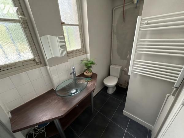 En bordure du village de Barbizon, studio/F1 de 26,41 m² offrant un beau potentiel, avec cave