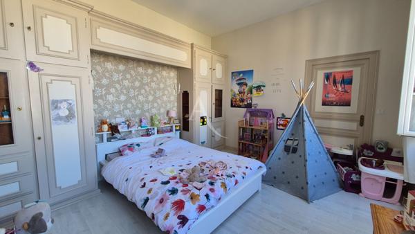 Rare à la vente - Maison bourgeoise de charme en coeur de ville de NANCRAS.