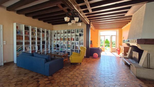 Rare à la vente - Maison bourgeoise de charme en coeur de ville de NANCRAS.