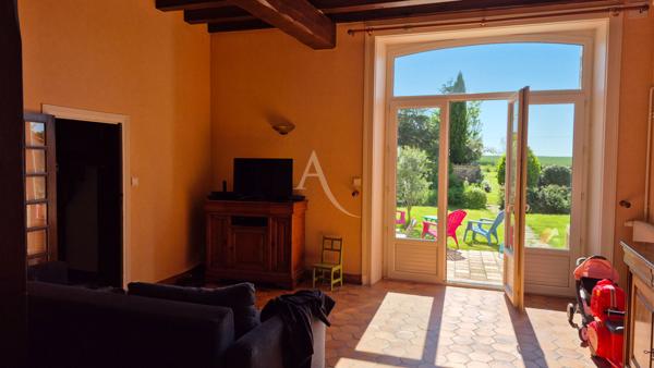 Rare à la vente - Maison bourgeoise de charme en coeur de ville de NANCRAS.