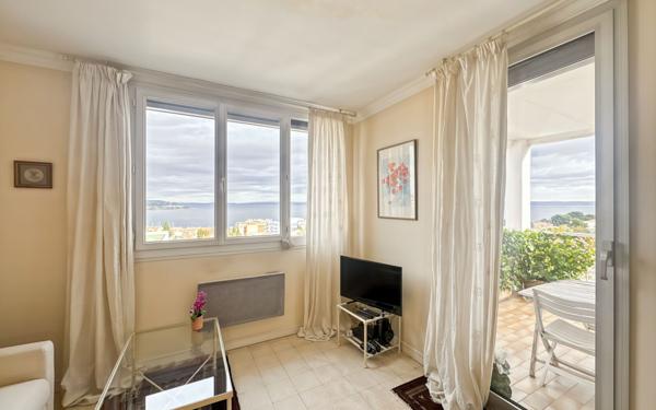 Appartement à vendre    3 pièces •  Martigues