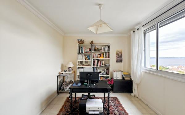 Appartement à vendre    3 pièces •  Martigues