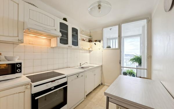 Appartement à vendre    3 pièces •  Martigues