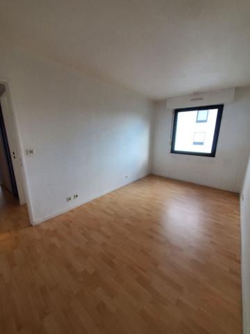 A louer, T3 + balcon et parking Mérignac Arlac