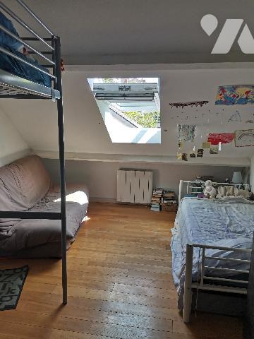 Situé au cœur de BLOIS, découvrez cet appartement niché dans un cadre verdoyant et paisible.