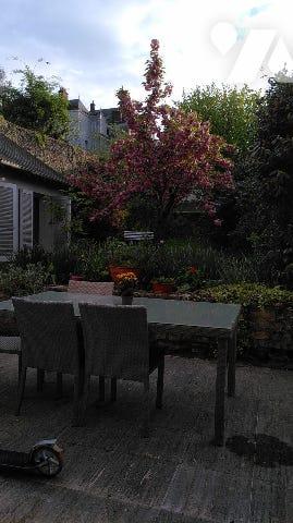 Situé au cœur de BLOIS, découvrez cet appartement niché dans un cadre verdoyant et paisible.
