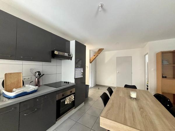 Appartement à louer 4 pièces 81.93m²