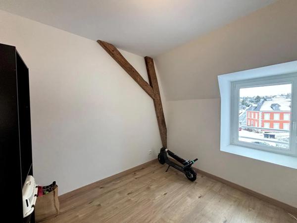 Appartement à louer 4 pièces 81.93m²