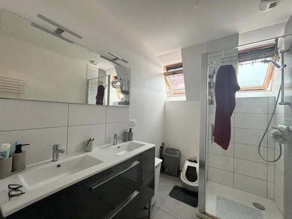 Appartement à louer 4 pièces 81.93m²