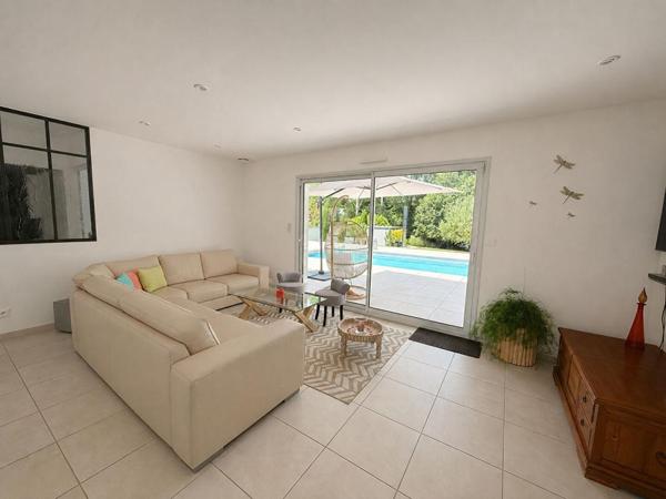 Villa Champniers 6 pièce(s) 140 m2