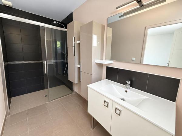 Villa Champniers 6 pièce(s) 140 m2