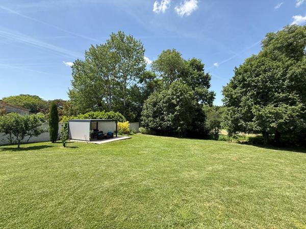 Villa Champniers 6 pièce(s) 140 m2