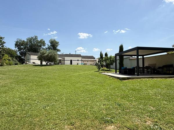 Villa Champniers 6 pièce(s) 140 m2
